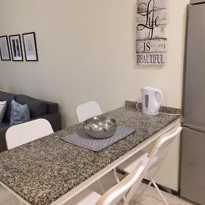 Rosyshome102 Apartamento
